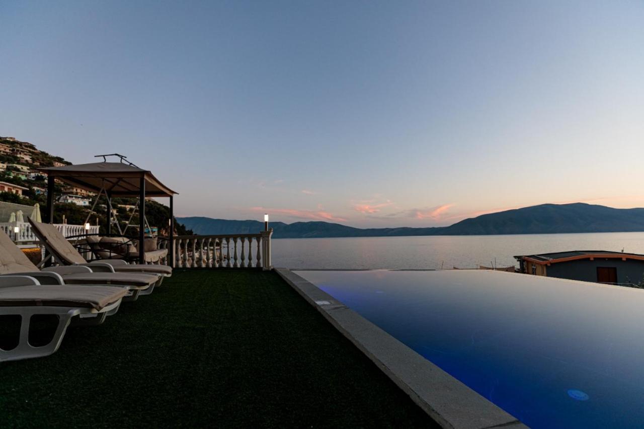 Hakuna Matata Residence & Apartments Vlorë Exteriör bild
